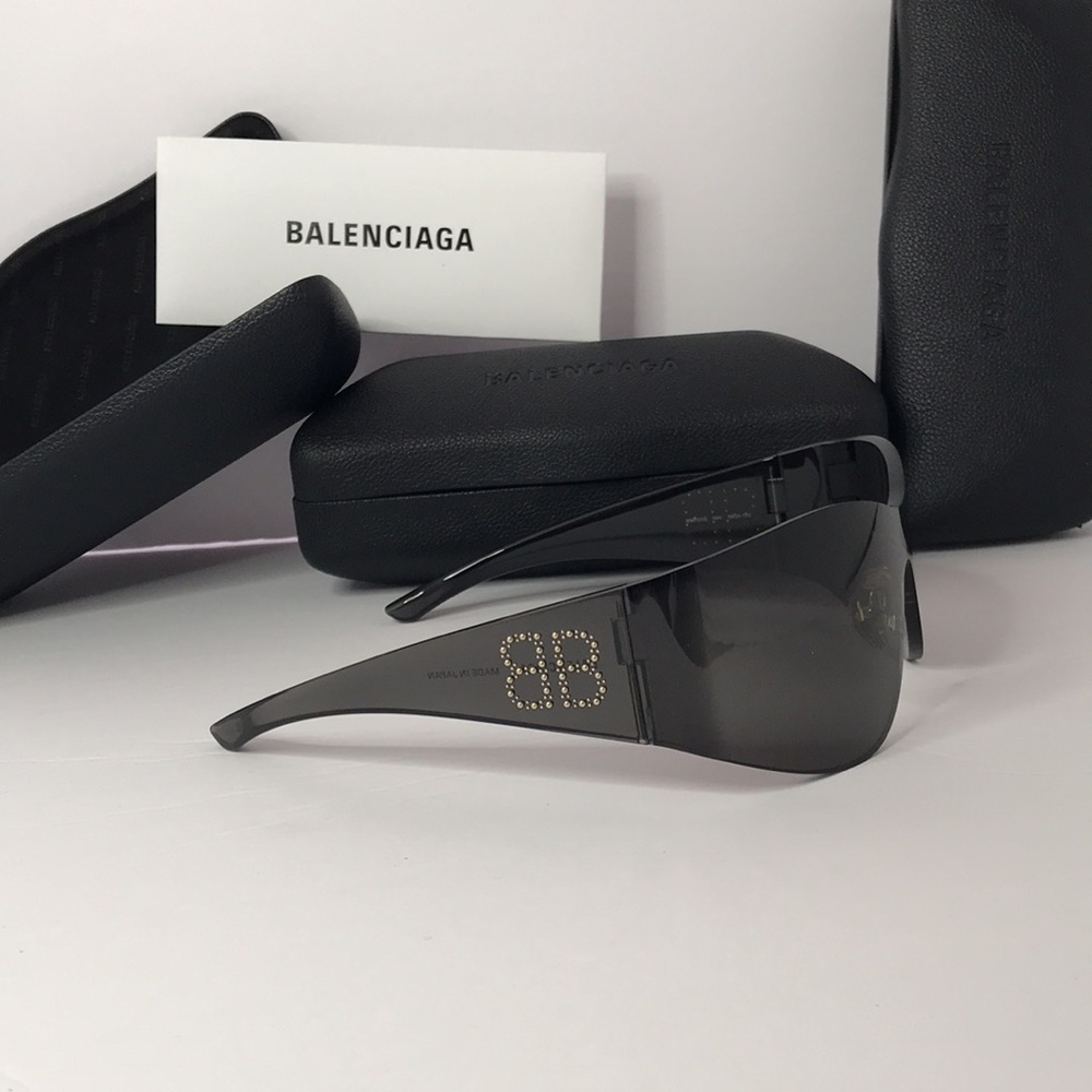 New - Balenciaga BB0122s 004 Women's Black Mask Round Sunglasses - Picture 7 of 17
